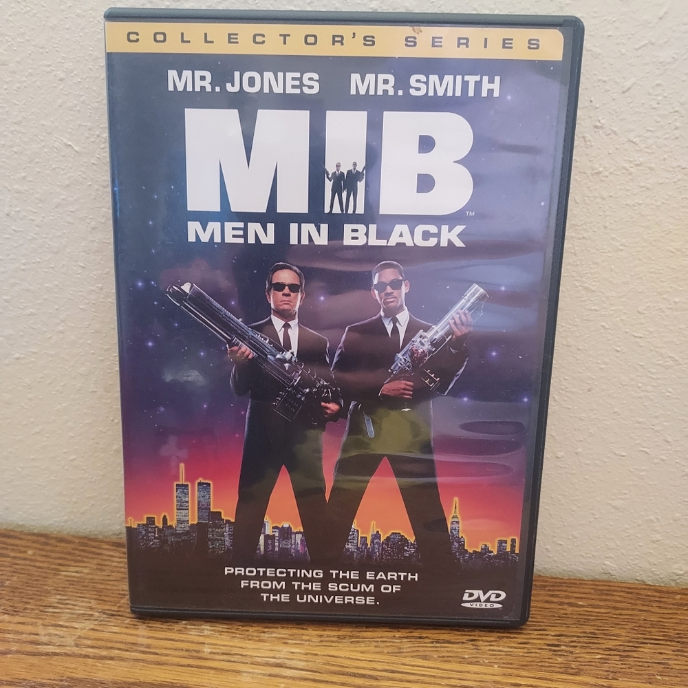 Men In Black (DVD, 2000, Collectors Series) Pre-Owned Tested Working Great Movie